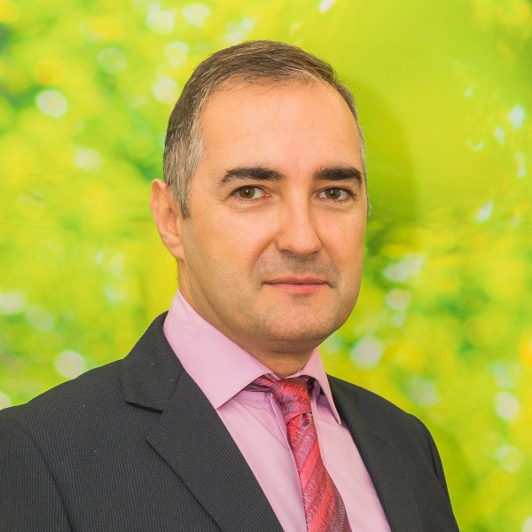 Broker Imobiliar Teodor Caraene