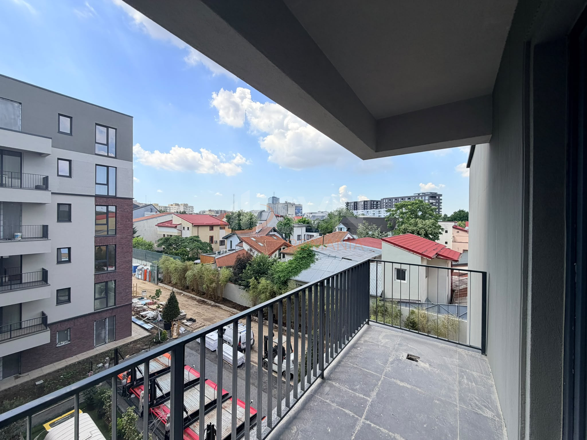 8.12 Residence