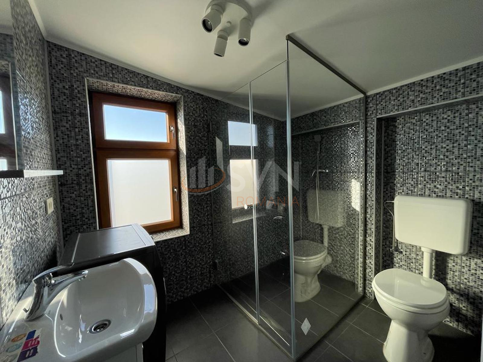 1 camera cu loc parcare exterior inclus Bucuresti/Pipera