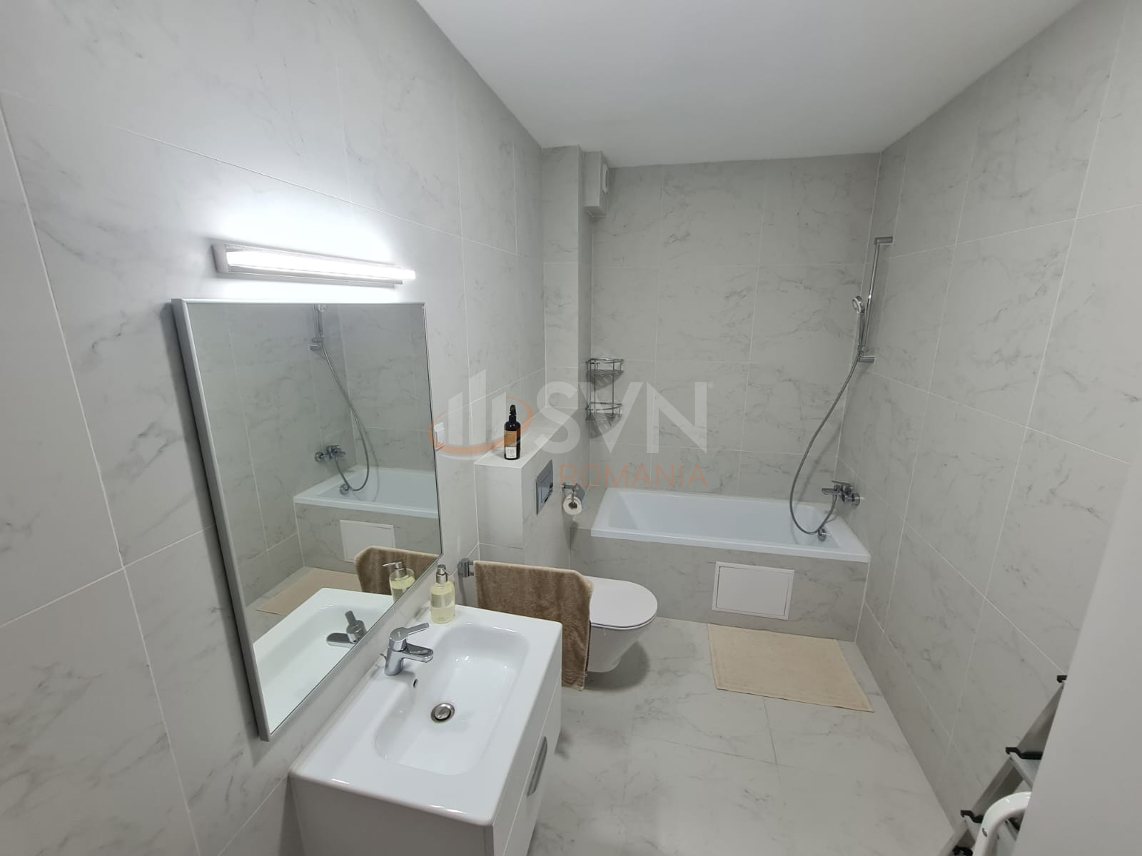 1 camera cu loc parcare exterior inclus Bucuresti/Pipera