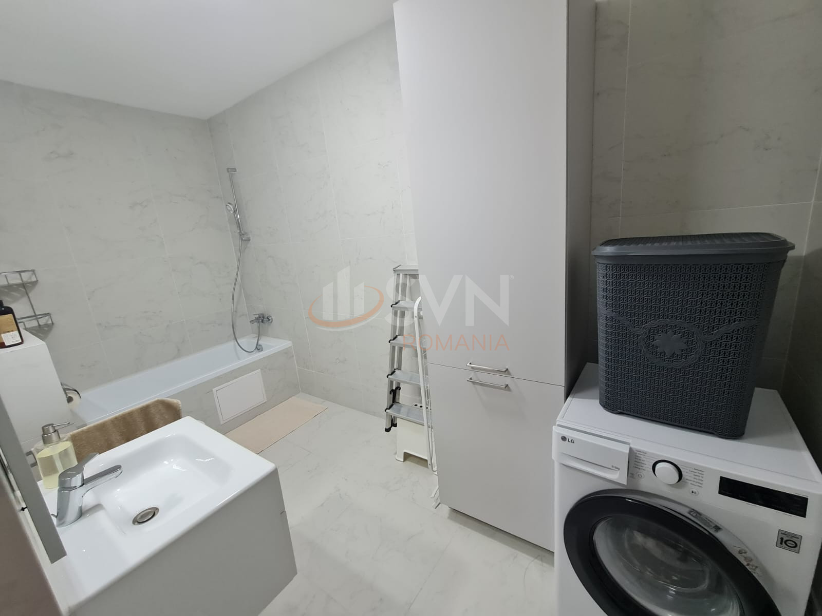 1 camera cu loc parcare exterior inclus Bucuresti/Pipera