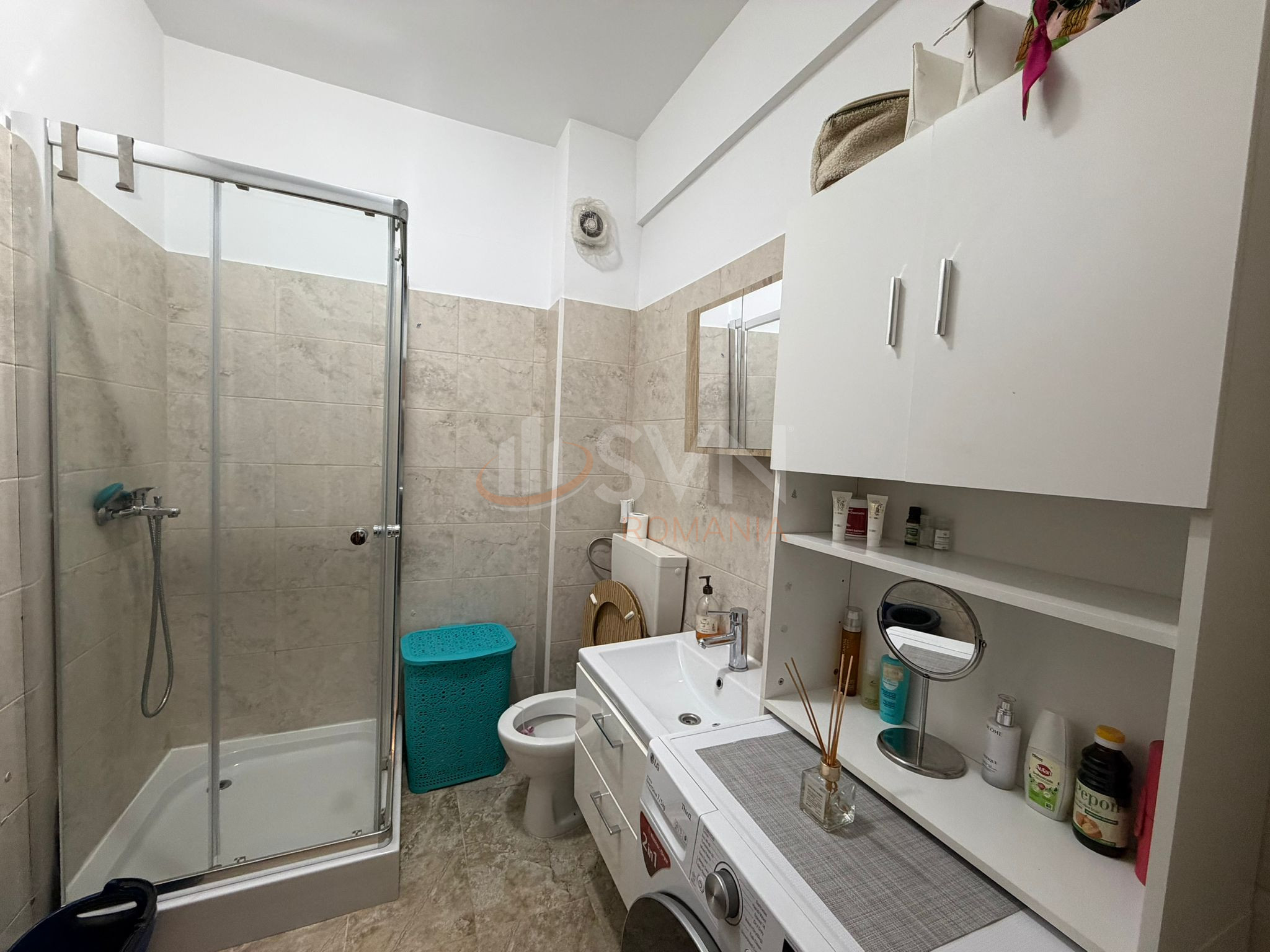 1 camera cu loc parcare exterior inclus Bucuresti/Metalurgiei