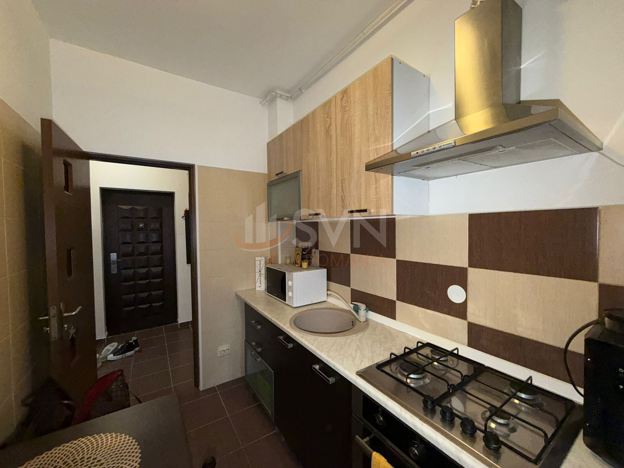 1 camera cu loc parcare exterior inclus Bucuresti/Metalurgiei