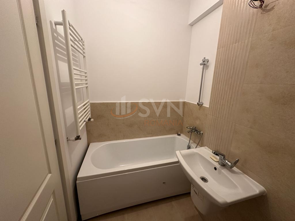 1 camera cu loc parcare exterior inclus Bucuresti/Herastrau