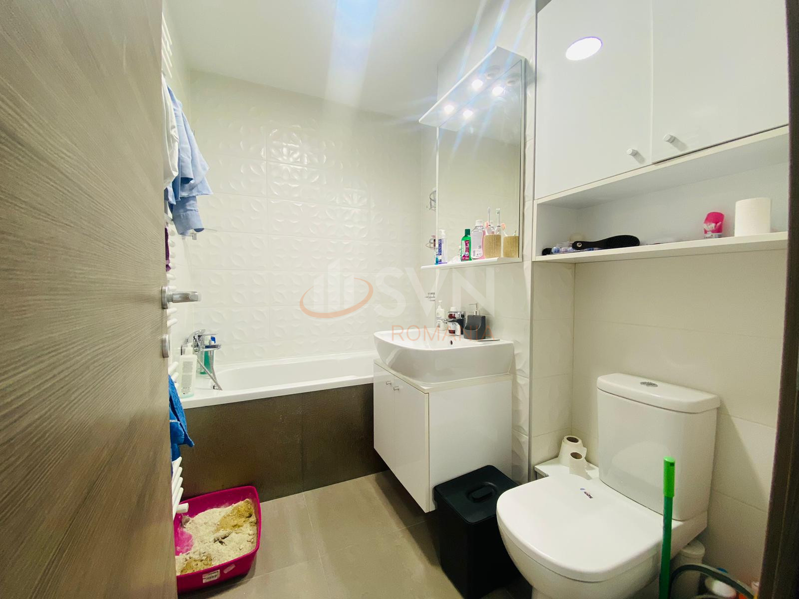 1 camera cu loc parcare exterior inclus Bucuresti/Lujerului