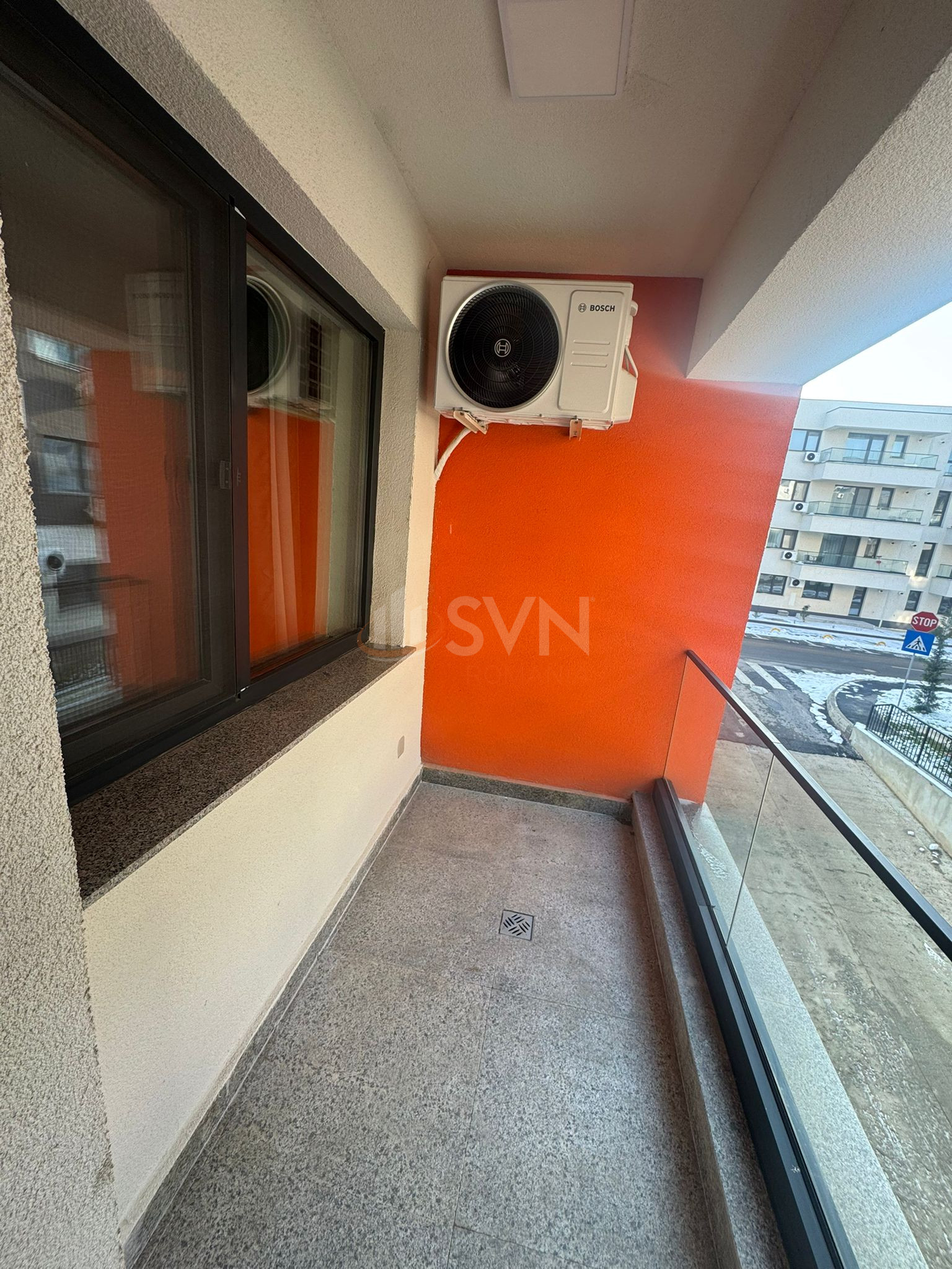 1 camera cu loc parcare subteran inclus Bucuresti/Pipera