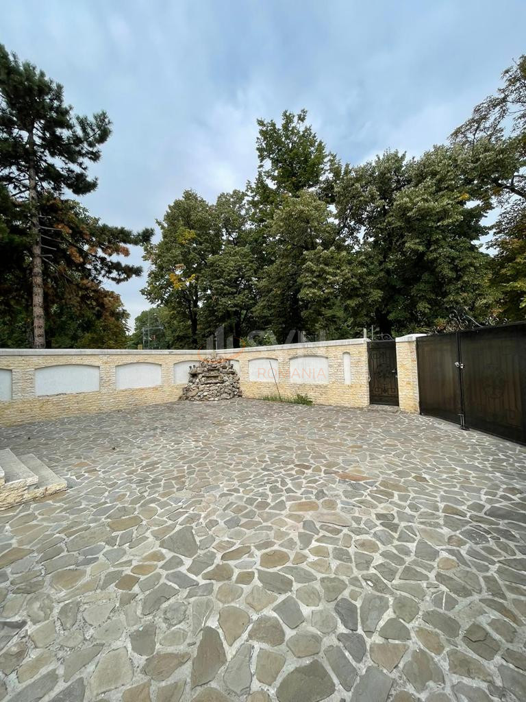 10 camere cu loc parcare exterior inclus Bucuresti/Kiseleff