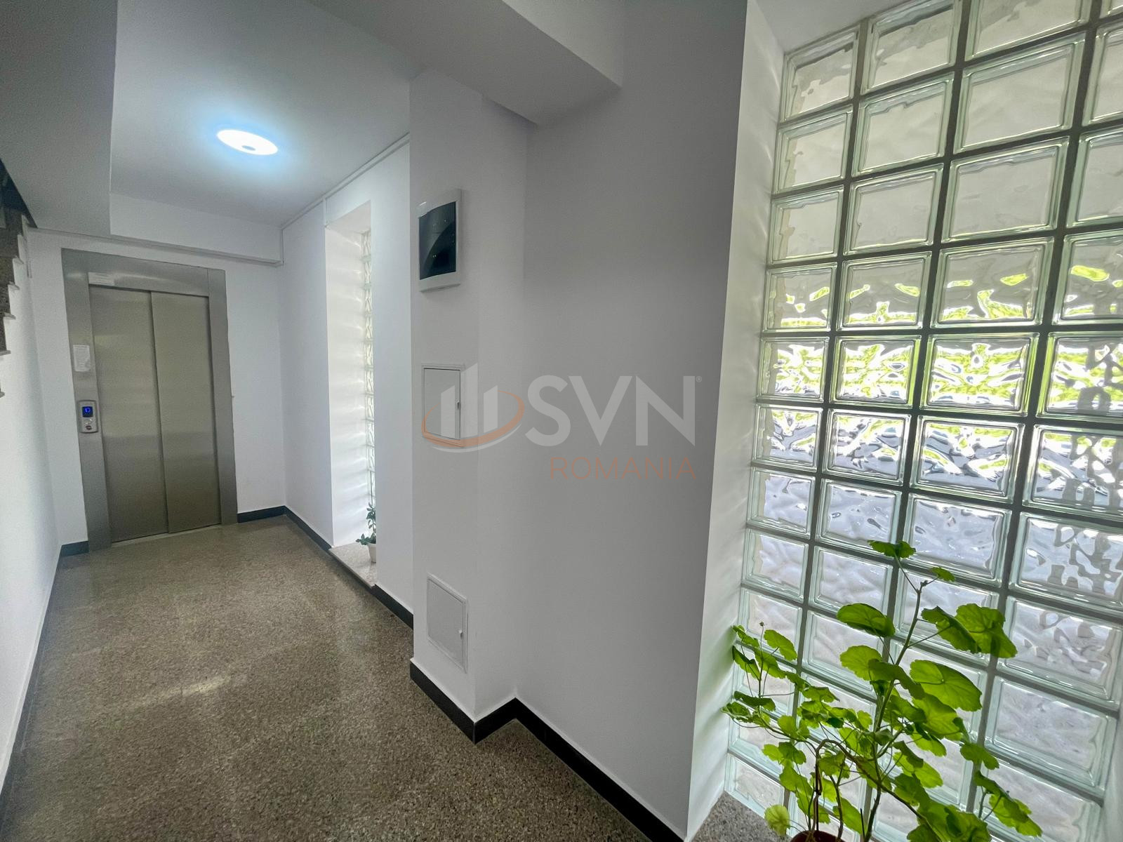 2 camere cu loc parcare exterior inclus Bucuresti/Pipera