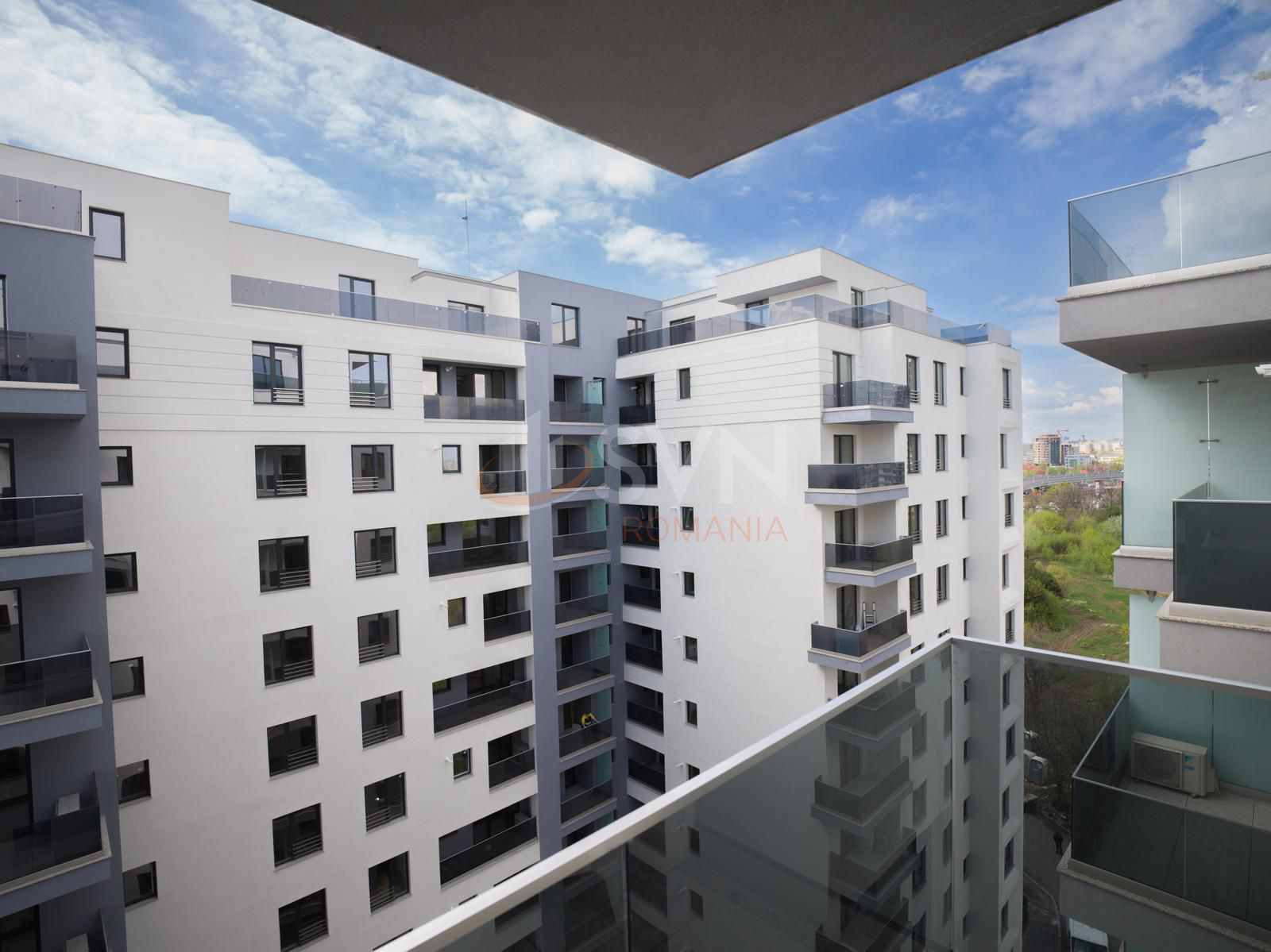 2 camere cu loc parcare exterior inclus Bucuresti/Vitan