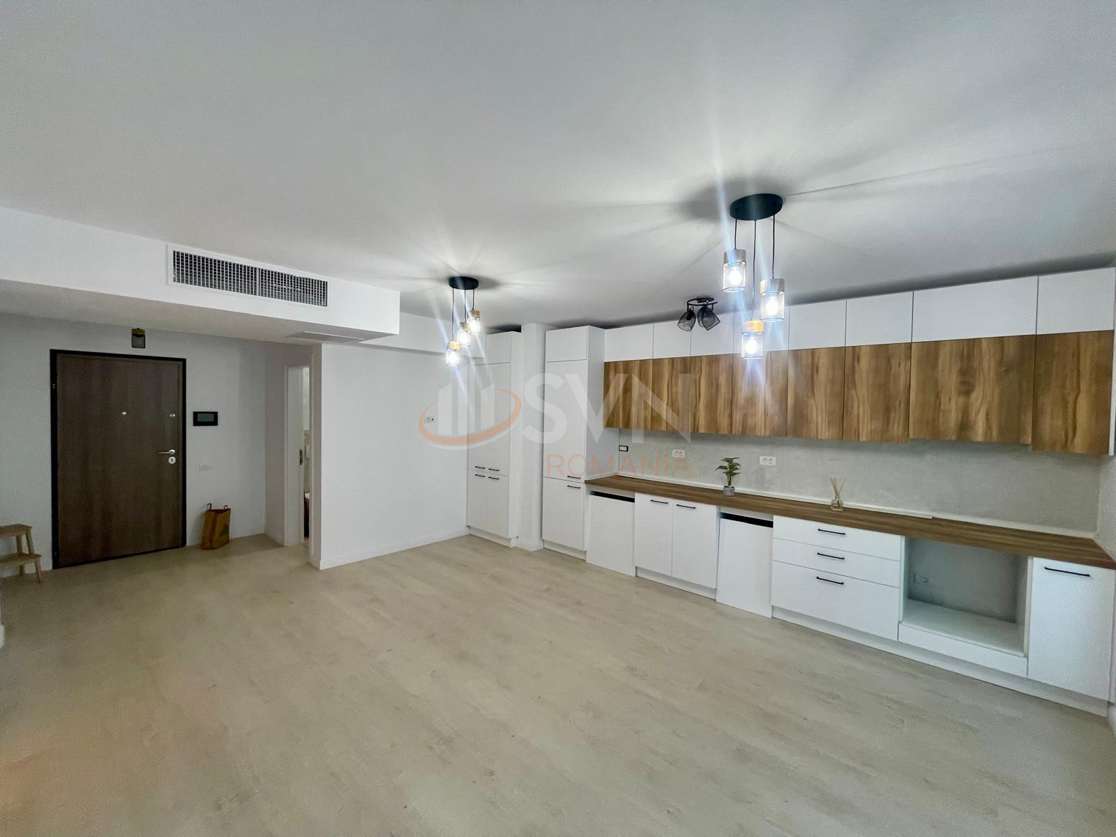 2 camere cu loc parcare exterior inclus Bucuresti/Pipera