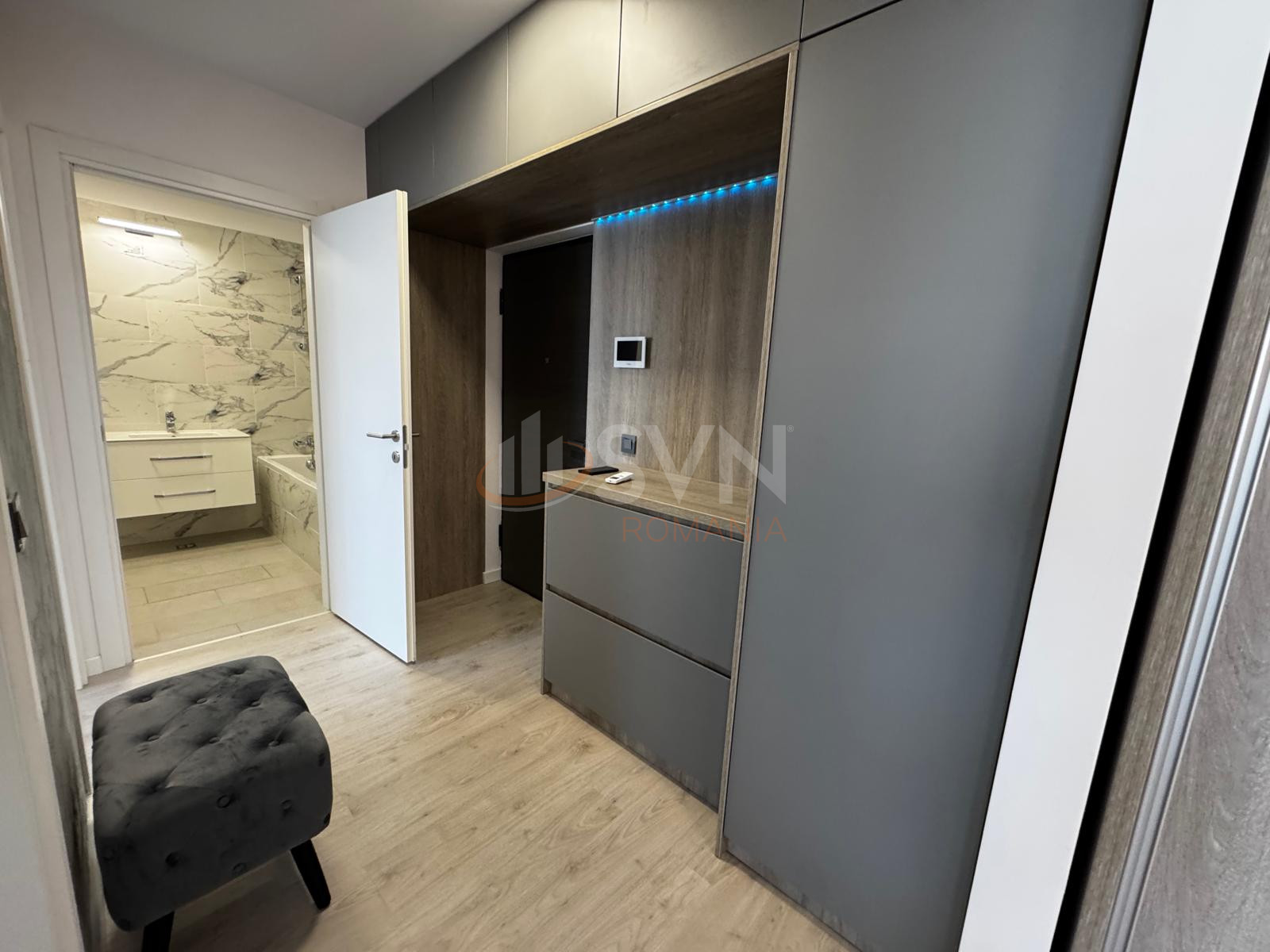 2 camere cu loc parcare exterior inclus Bucuresti/Baneasa