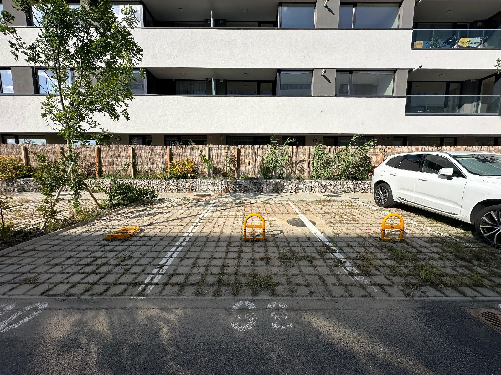 2 camere cu loc parcare exterior inclus Bucuresti/Straulesti