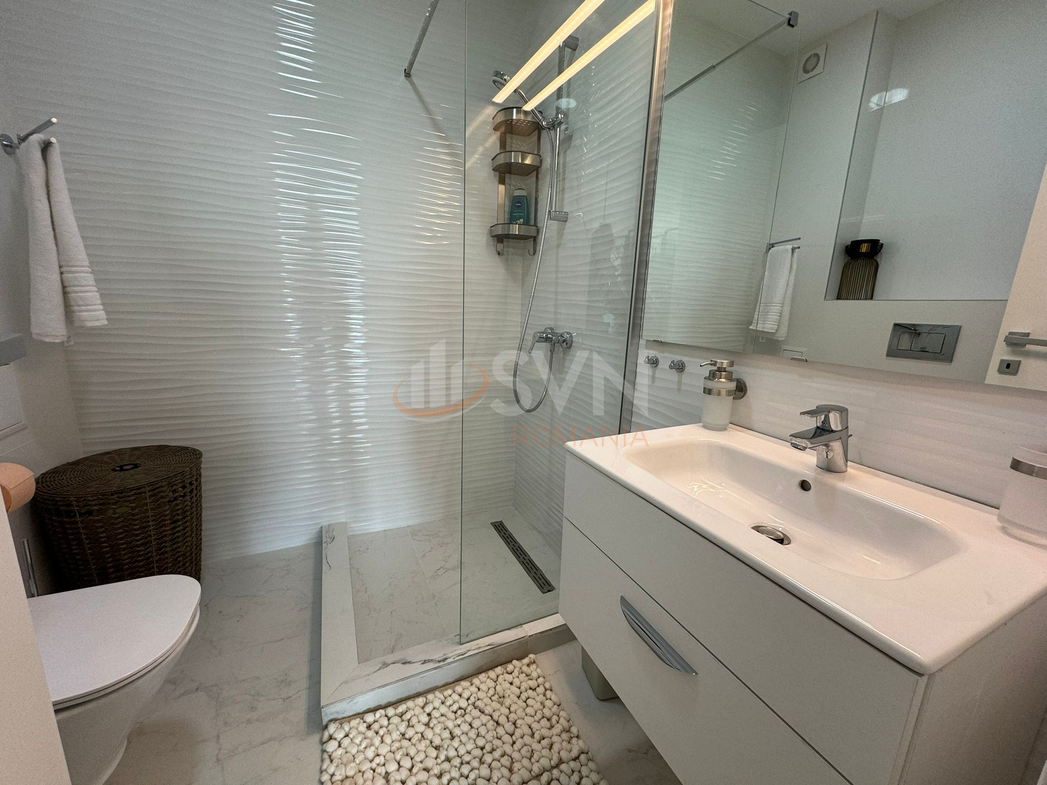 2 camere cu loc parcare exterior inclus Bucuresti/Pipera