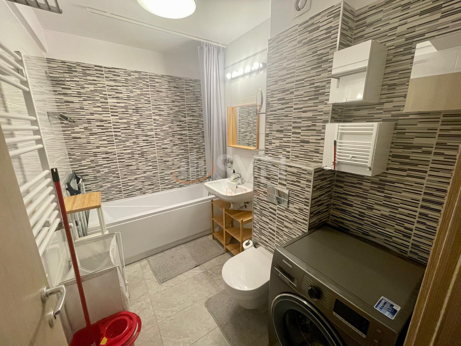 2 camere cu loc parcare exterior inclus Bucuresti/Sisesti