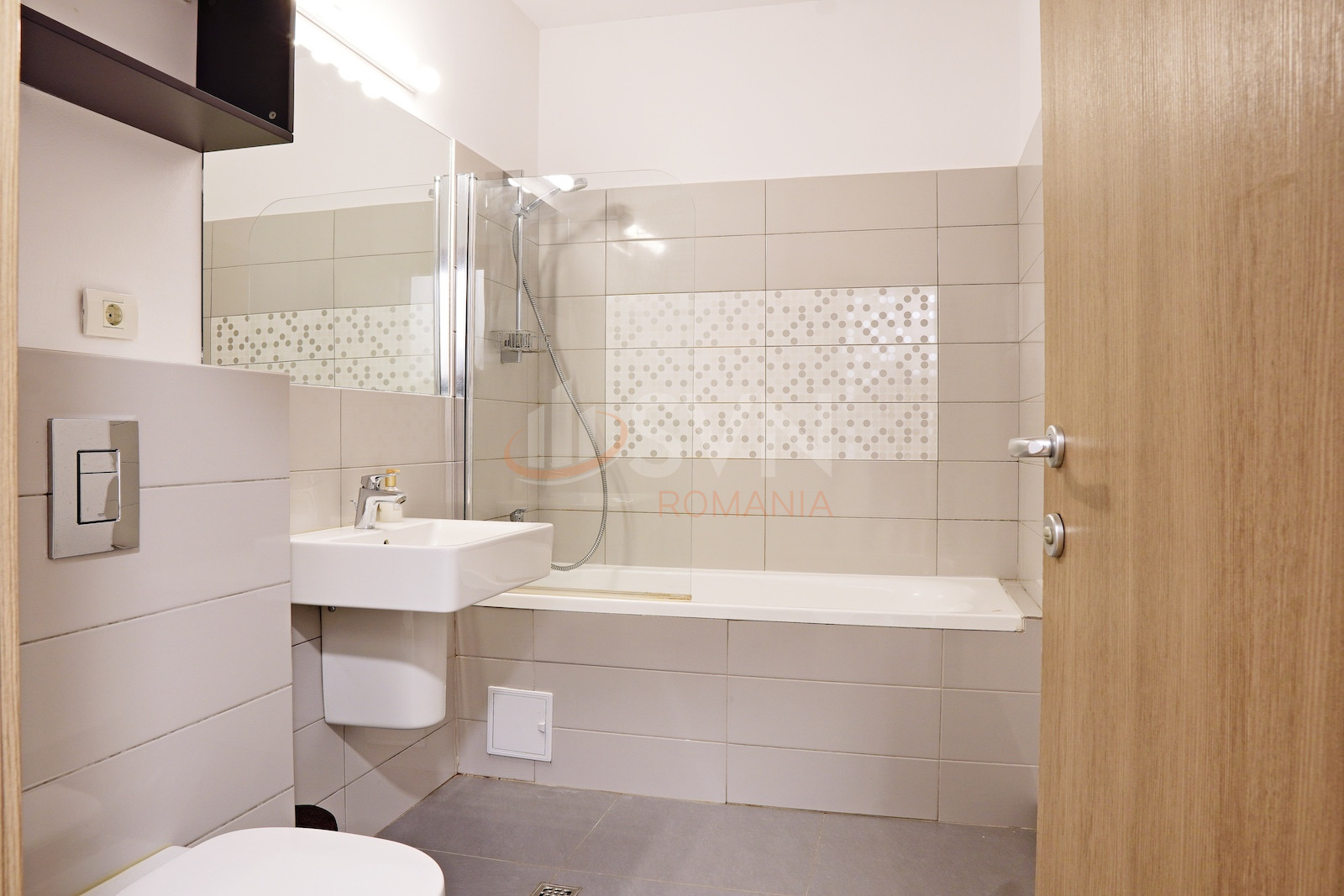 2 camere cu loc parcare exterior inclus Bucuresti/Sisesti