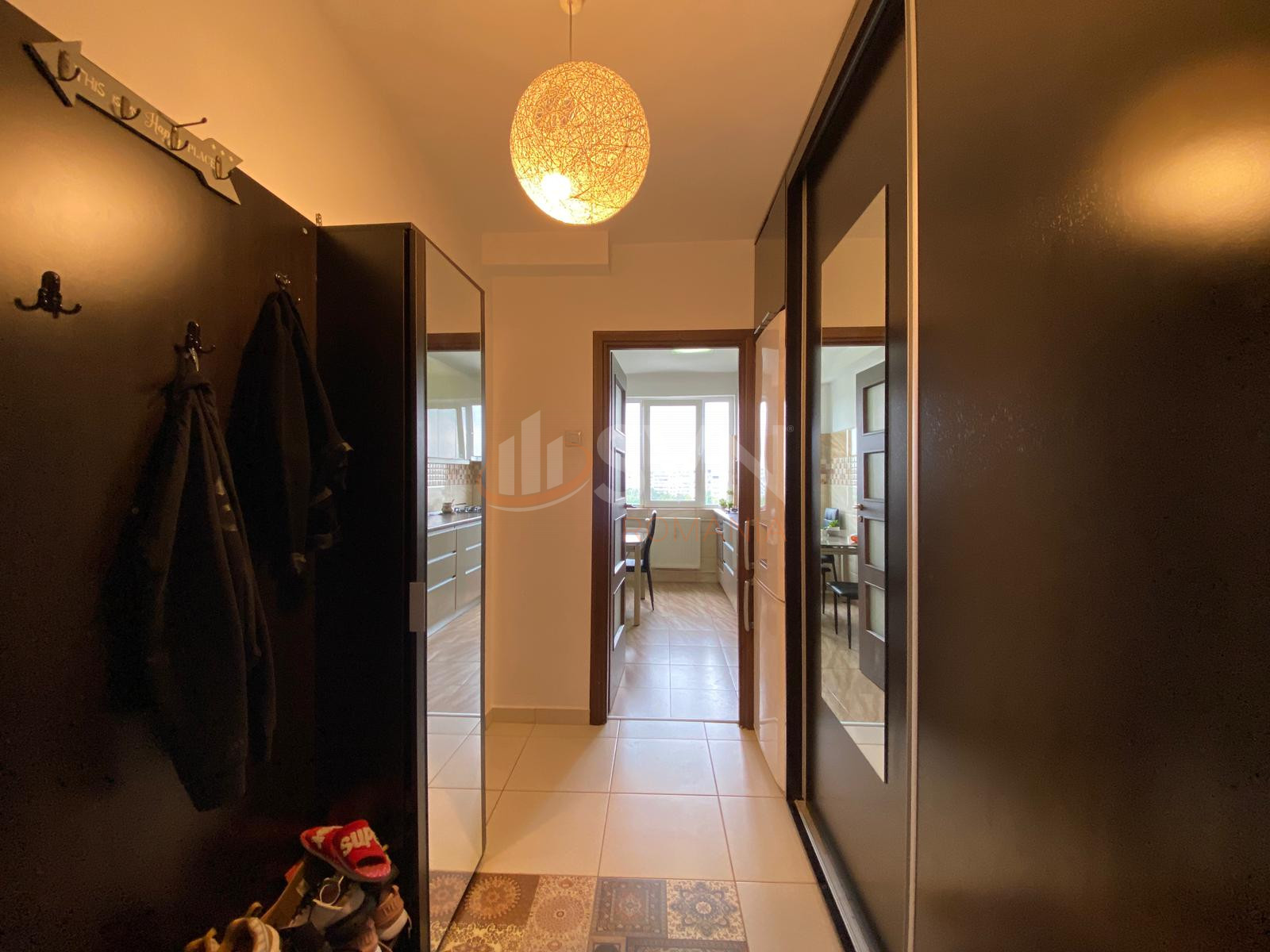 2 camere cu loc parcare exterior inclus Bucuresti/Titan