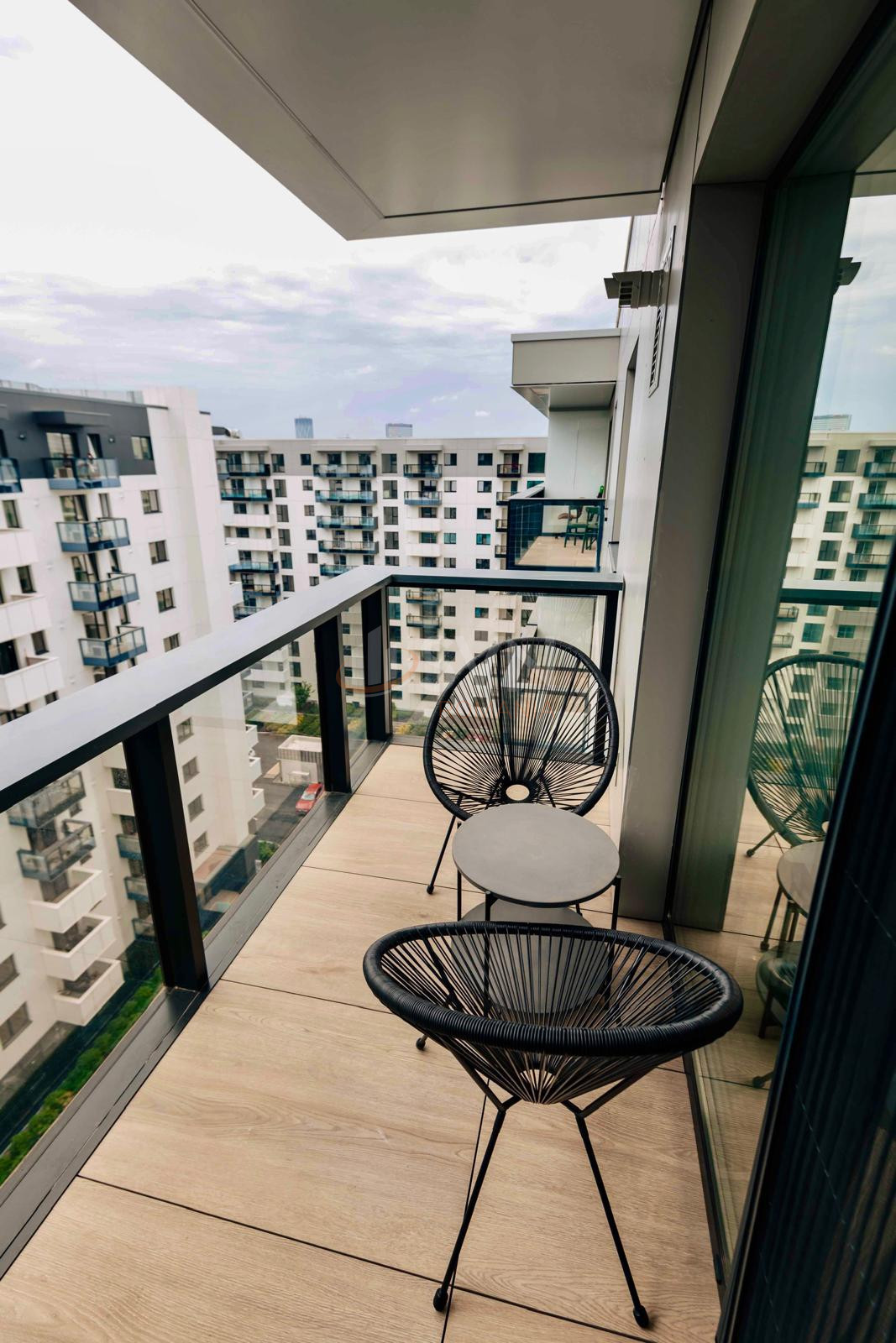 2 camere cu loc parcare exterior inclus Bucuresti/Pipera