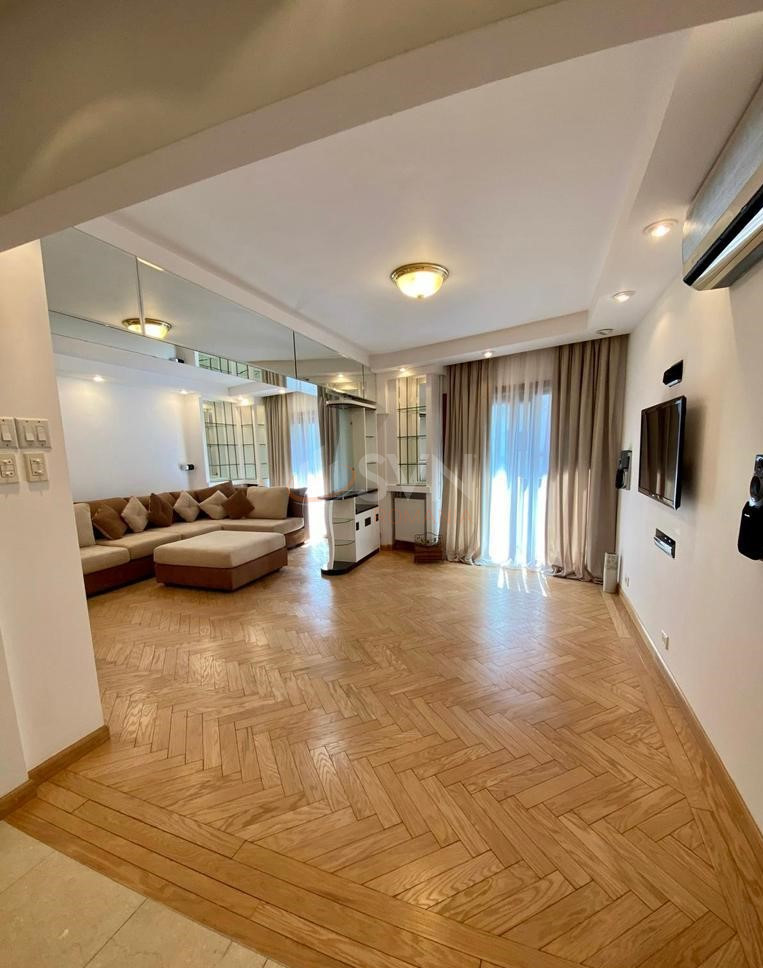 2 camere cu loc parcare exterior inclus Bucuresti/Calea Victoriei