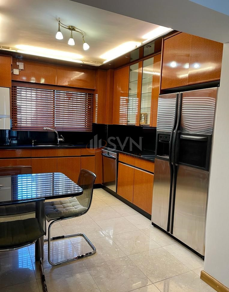 2 camere cu loc parcare exterior inclus Bucuresti/Calea Victoriei