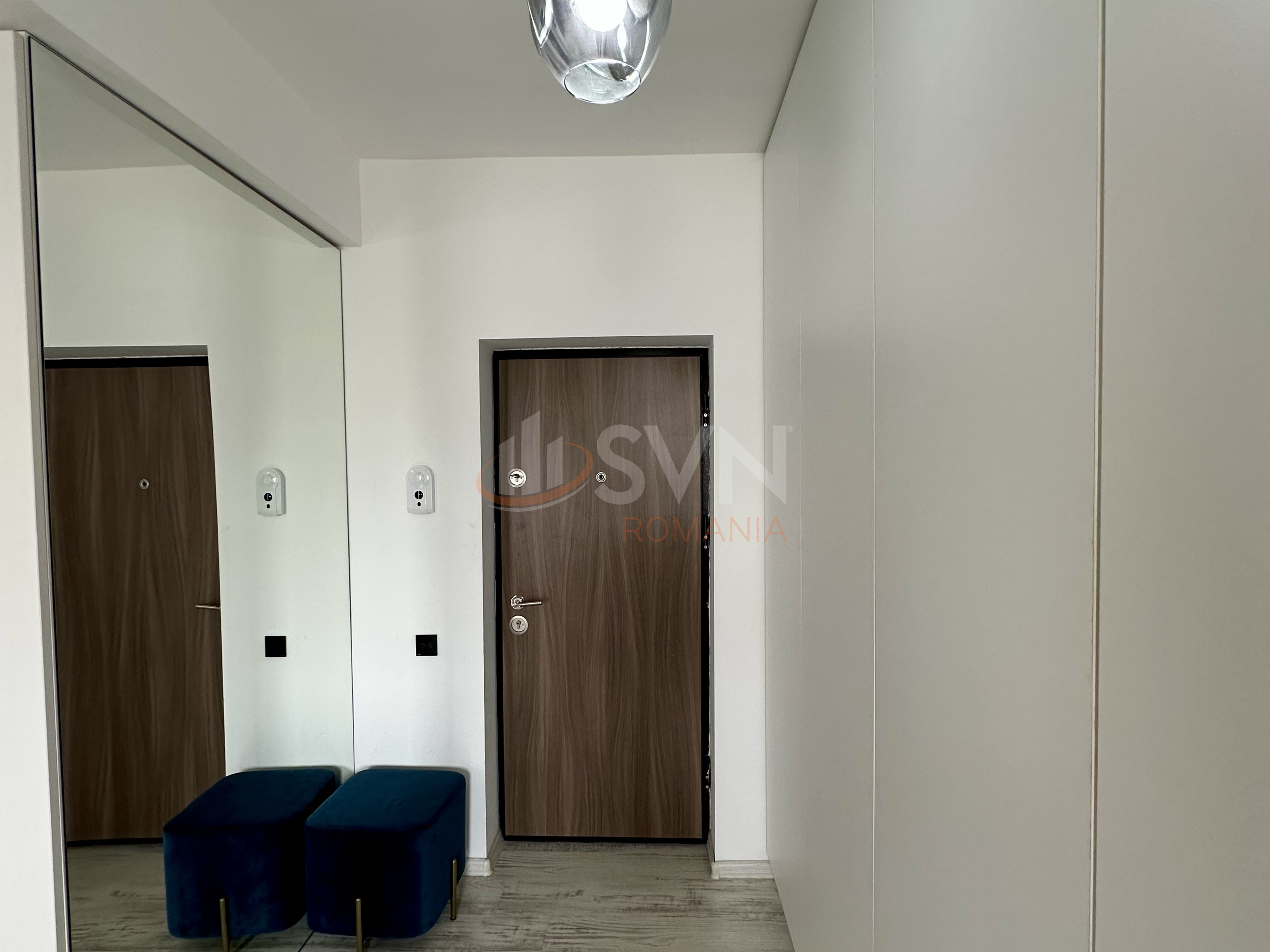 2 camere cu loc parcare exterior inclus Bucuresti/Titan