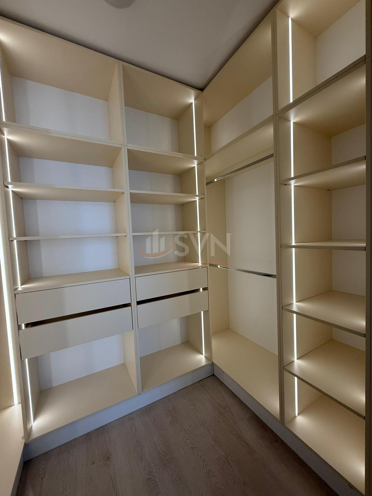 2 camere cu loc parcare exterior inclus Bucuresti/Pipera