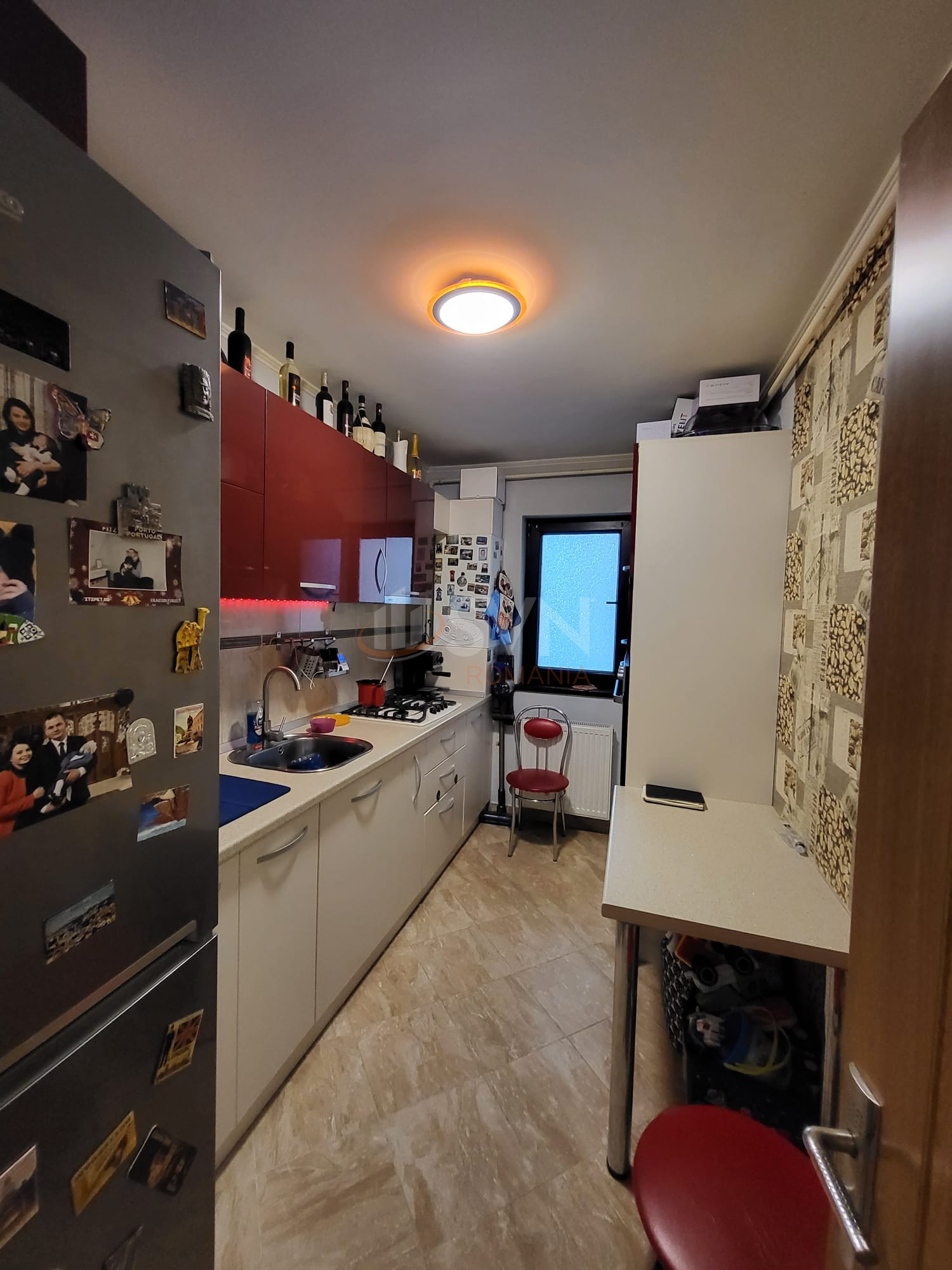 2 camere cu loc parcare exterior inclus Bucuresti/Metalurgiei