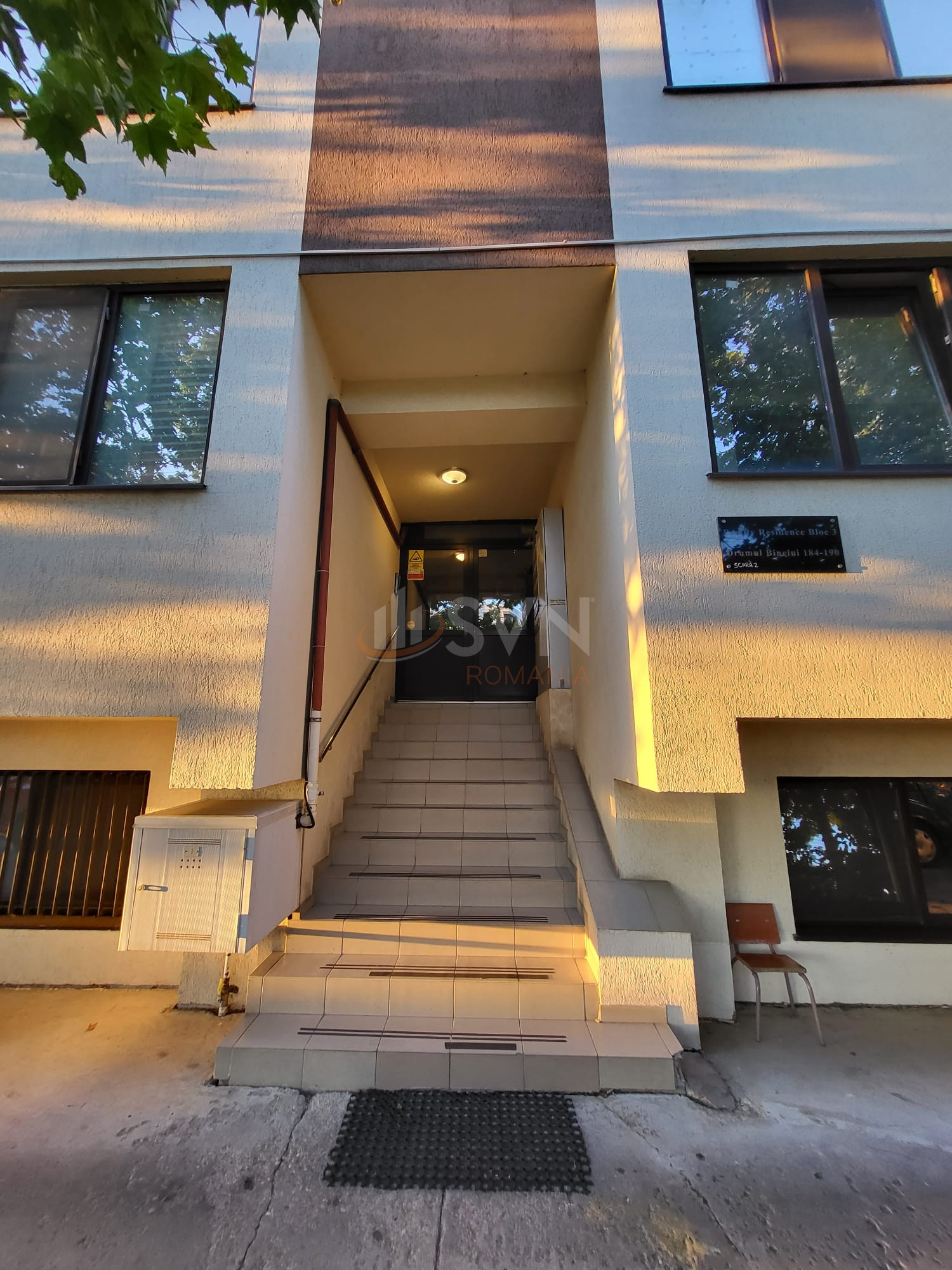 2 camere cu loc parcare exterior inclus Bucuresti/Metalurgiei