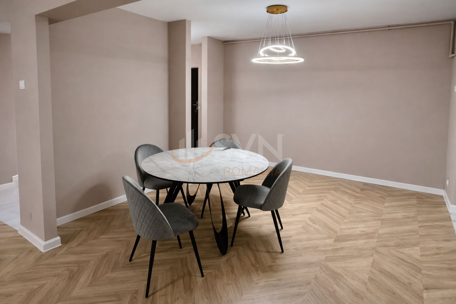 2 camere cu loc parcare exterior inclus Bucuresti/Baneasa