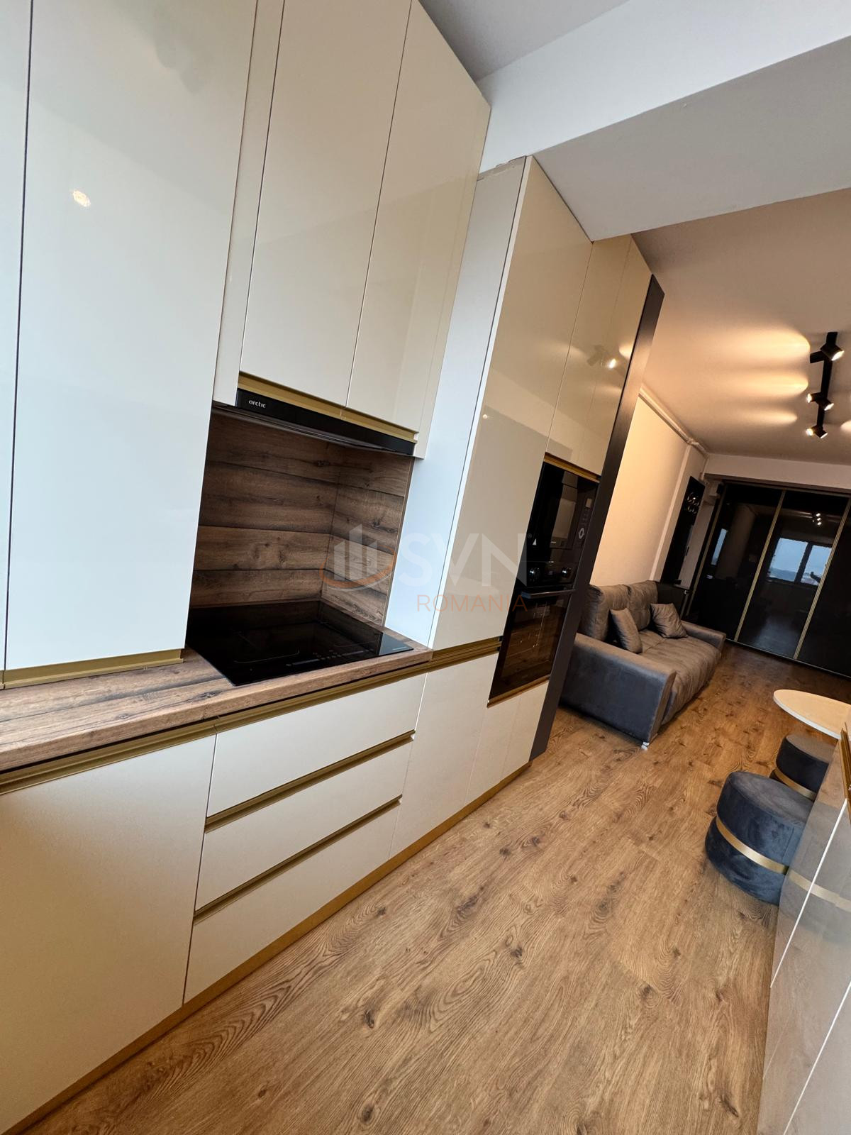 2 camere cu loc parcare exterior inclus Bucuresti/Pipera