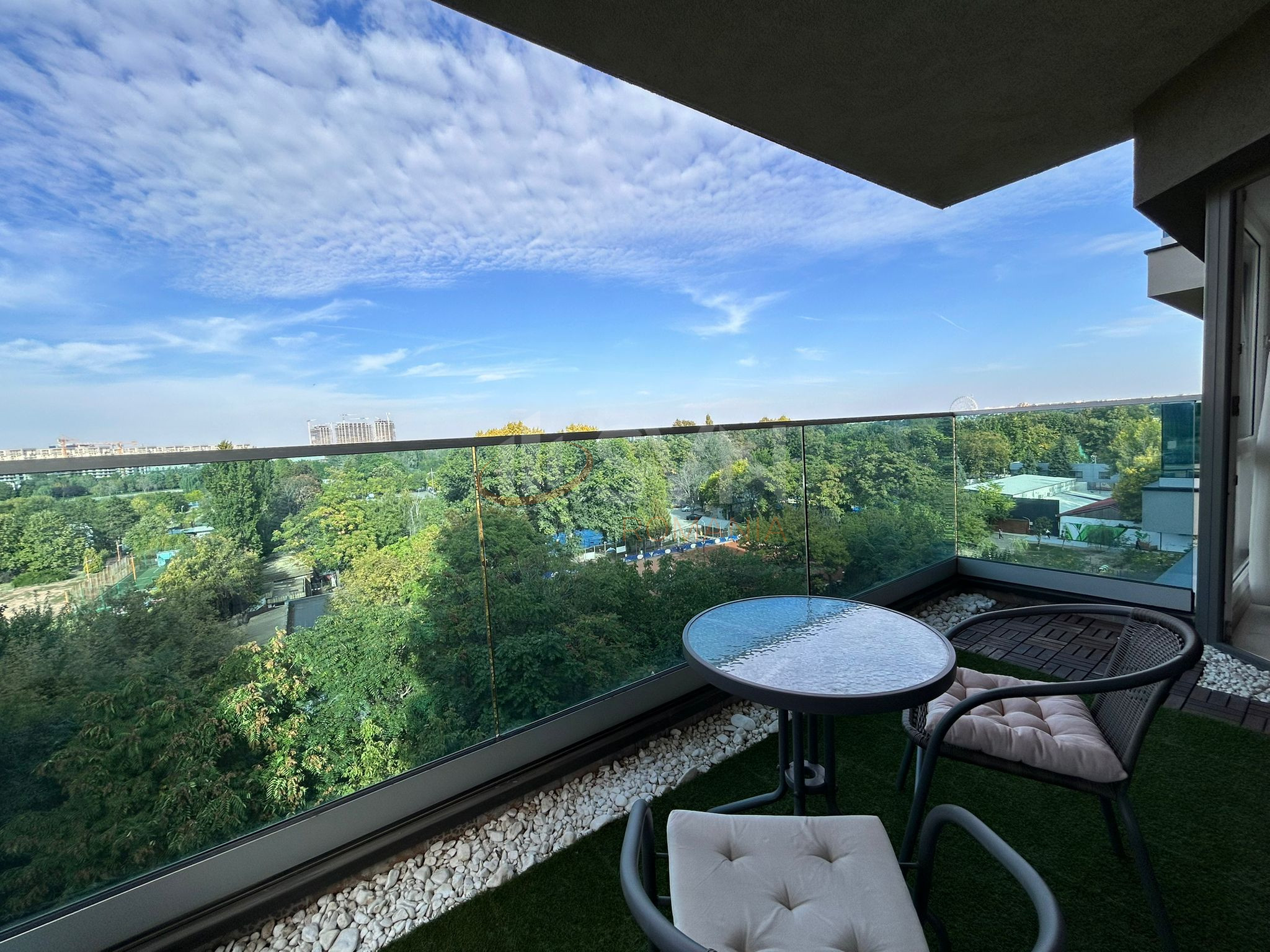 2 camere cu loc parcare exterior inclus Bucuresti/Floreasca