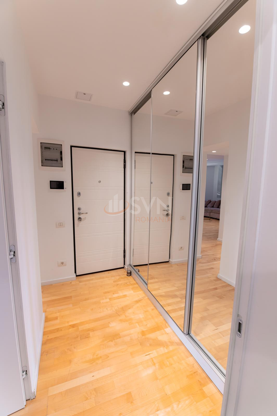 2 camere cu loc parcare exterior inclus Bucuresti/Herastrau