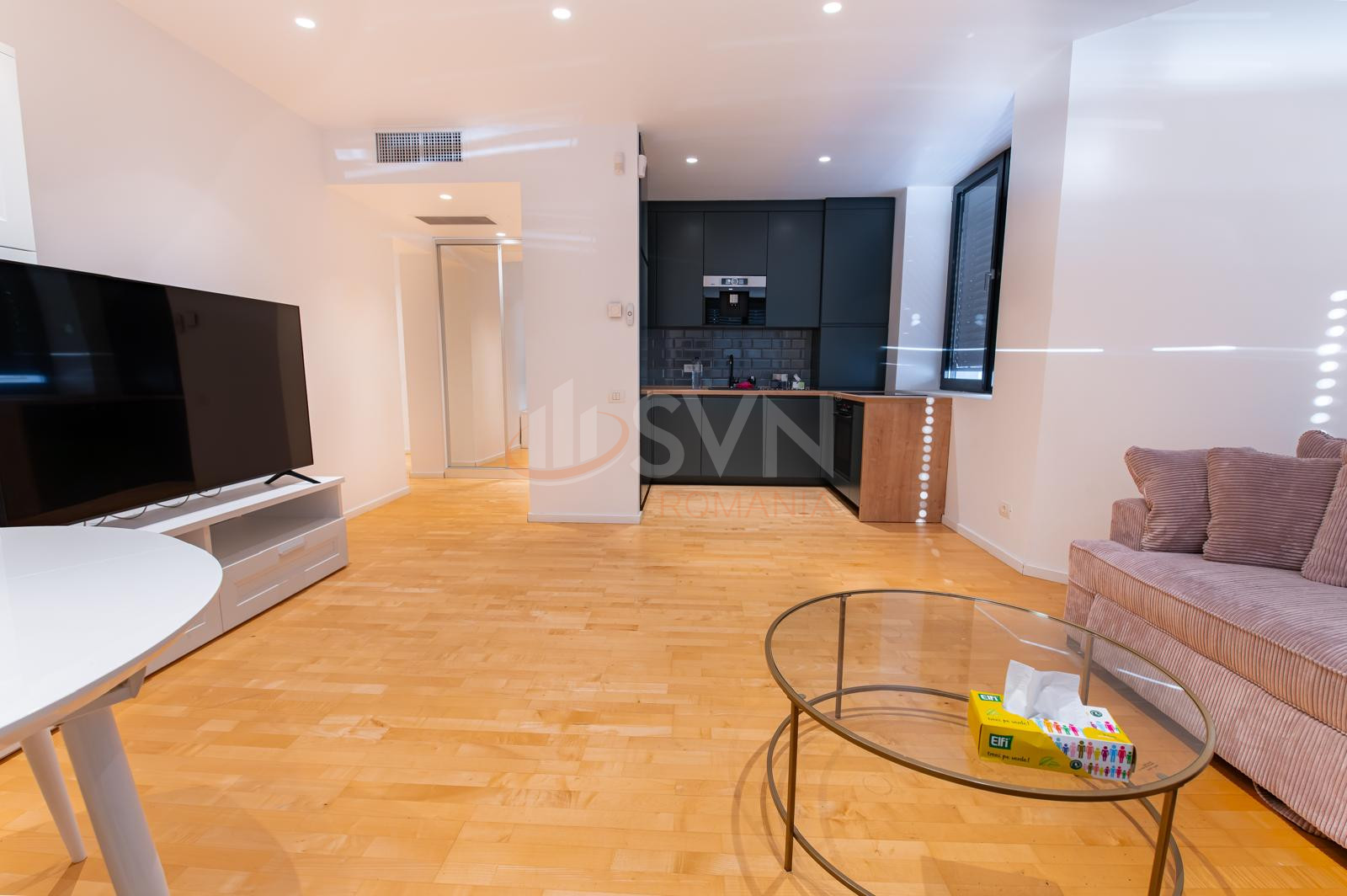 2 camere cu loc parcare exterior inclus Bucuresti/Herastrau