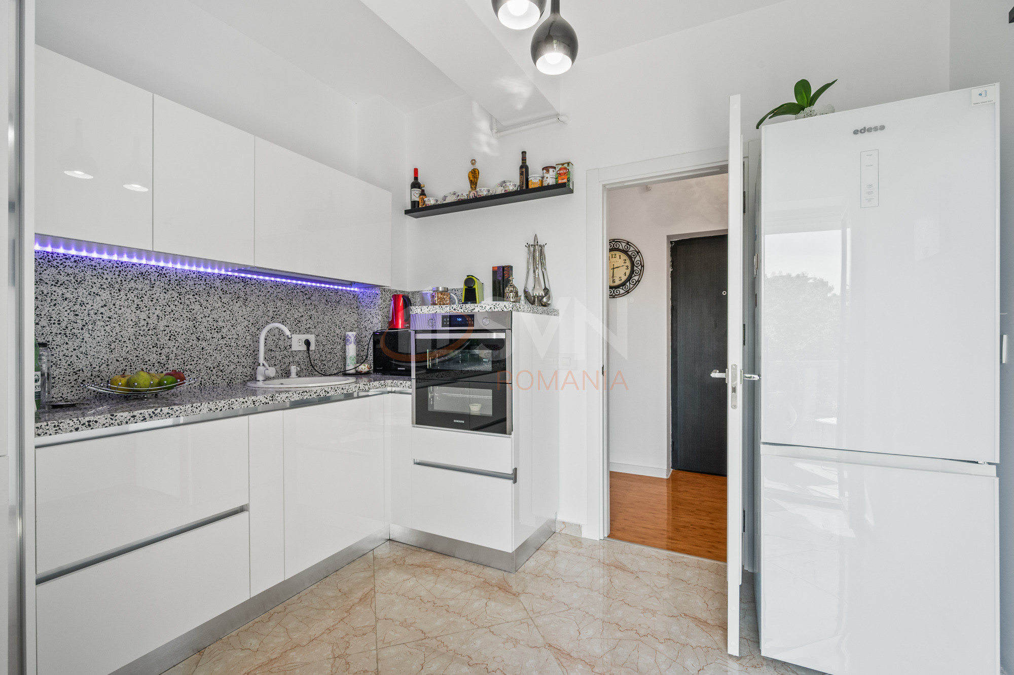 2 camere cu loc parcare exterior inclus Bucuresti/Pipera