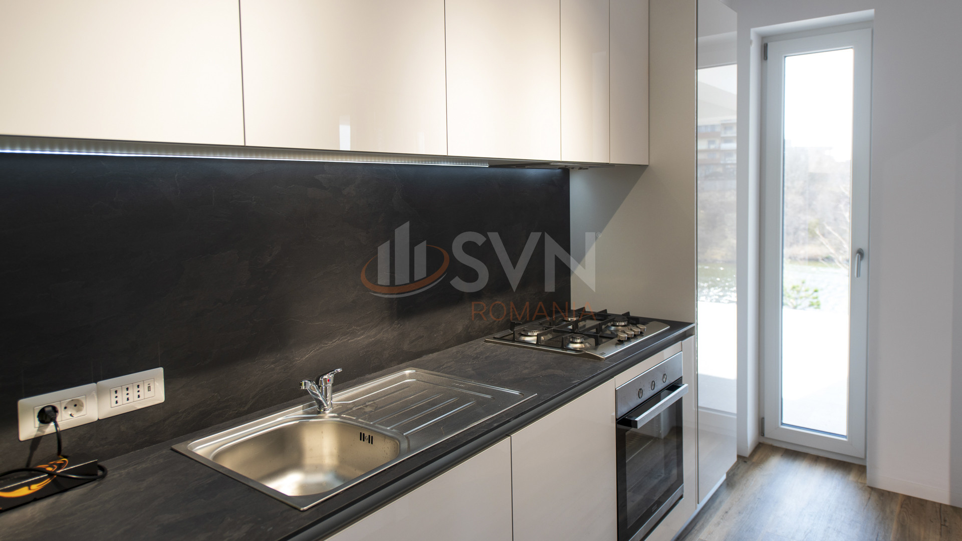 2 camere cu loc parcare exterior inclus Bucuresti/Pipera