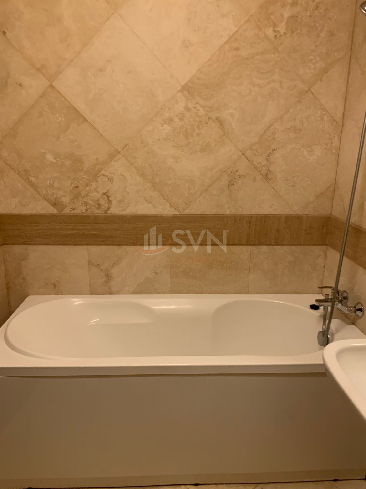 2 camere cu loc parcare exterior inclus Bucuresti/Herastrau