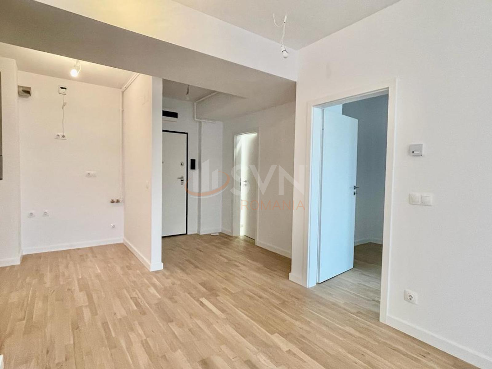 2 camere cu loc parcare exterior inclus Bucuresti/Baneasa