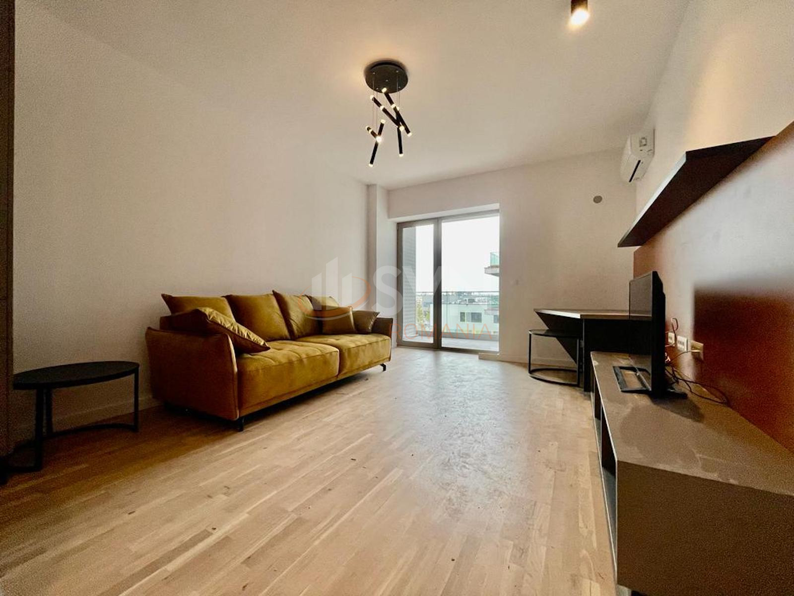 2 camere cu loc parcare exterior inclus Bucuresti/Straulesti