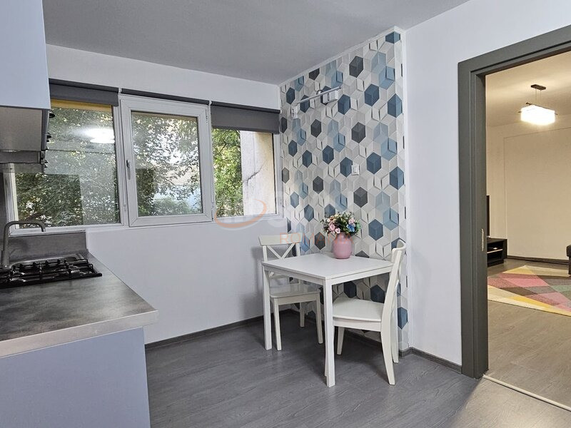 2 camere cu loc parcare exterior inclus Bucuresti/Lacul Tei