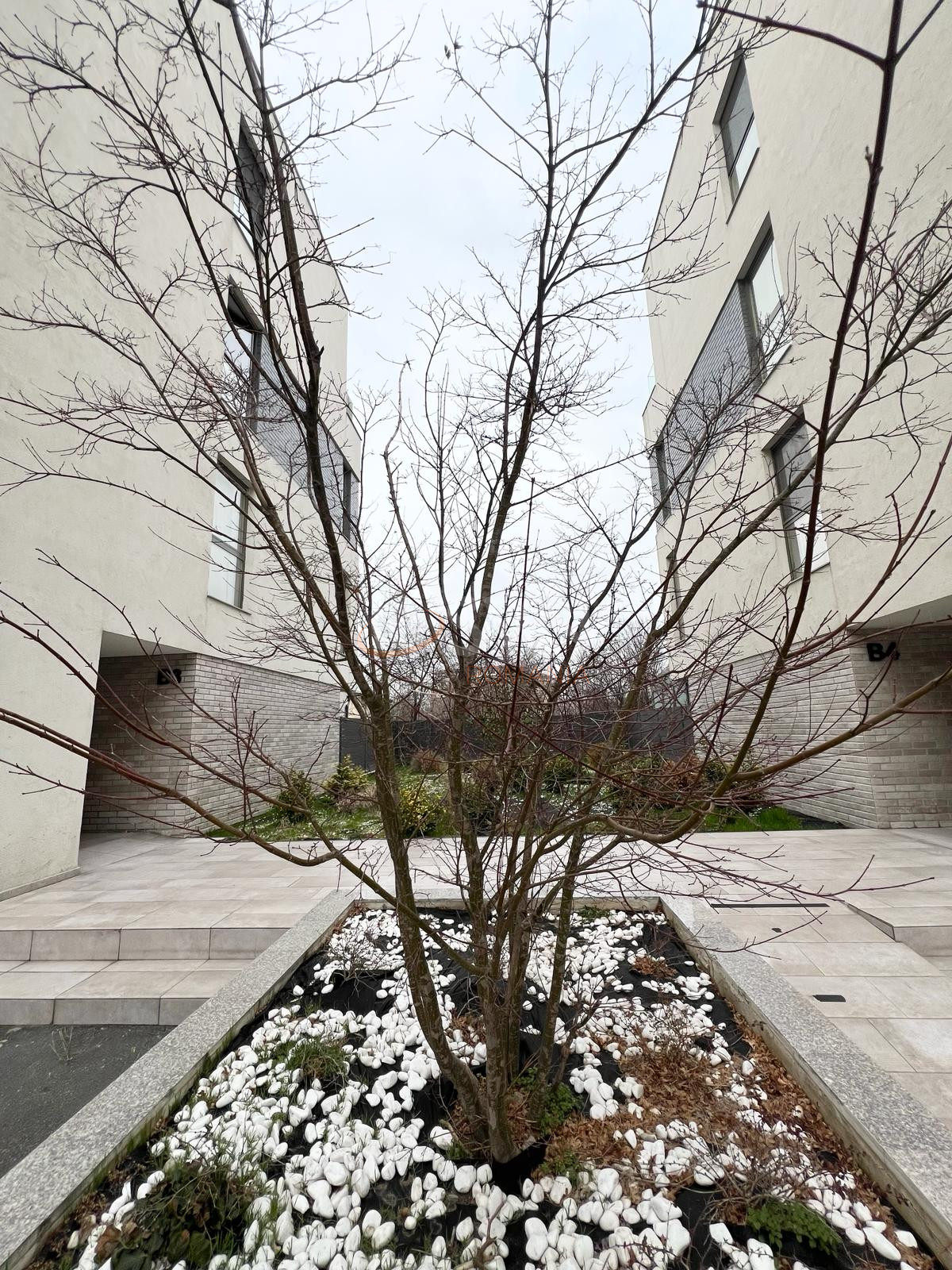 2 camere cu loc parcare exterior inclus Bucuresti/Sisesti