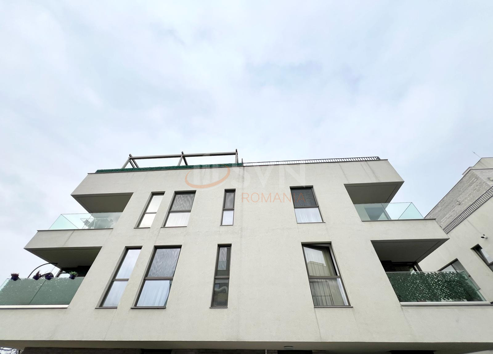 2 camere cu loc parcare exterior inclus Bucuresti/Sisesti