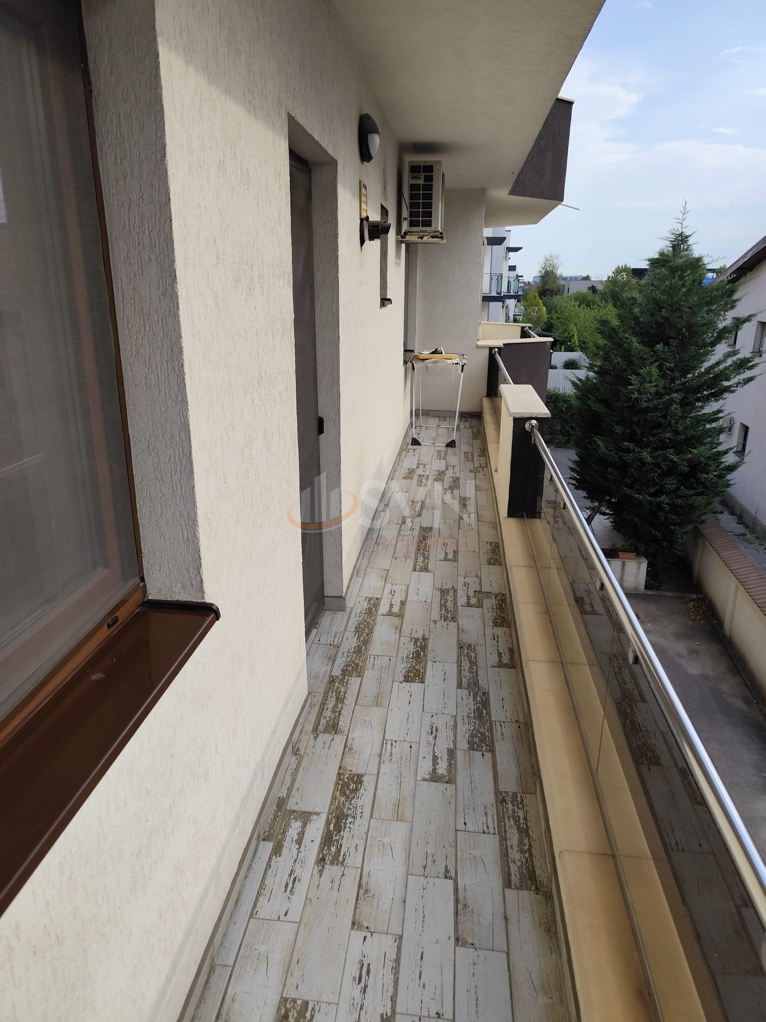 2 camere cu loc parcare exterior inclus Bucuresti/Sisesti