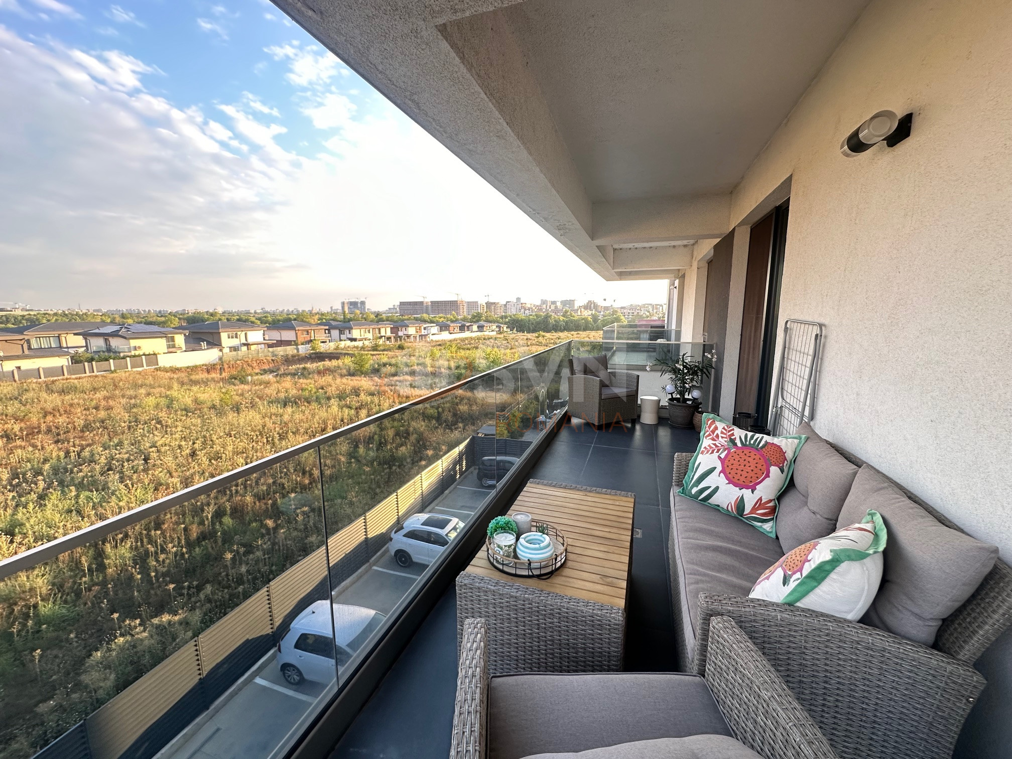 2 camere cu loc parcare exterior inclus Bucuresti/Pipera