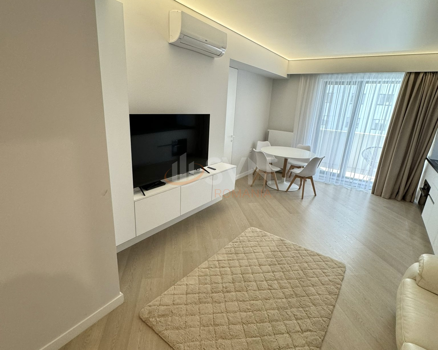 2 camere cu loc parcare exterior inclus Bucuresti/Pipera