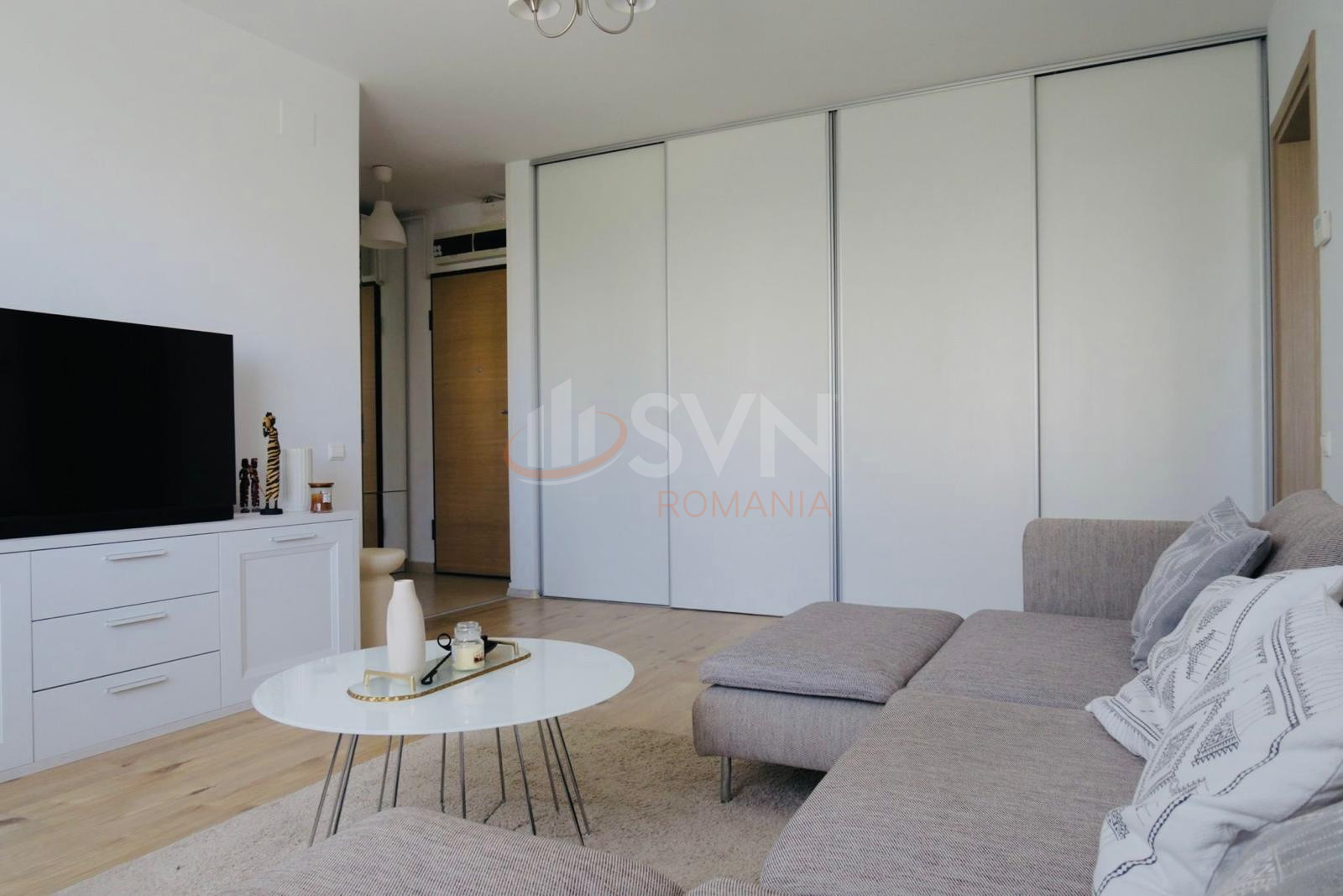 2 camere cu loc parcare exterior inclus Bucuresti/Baneasa