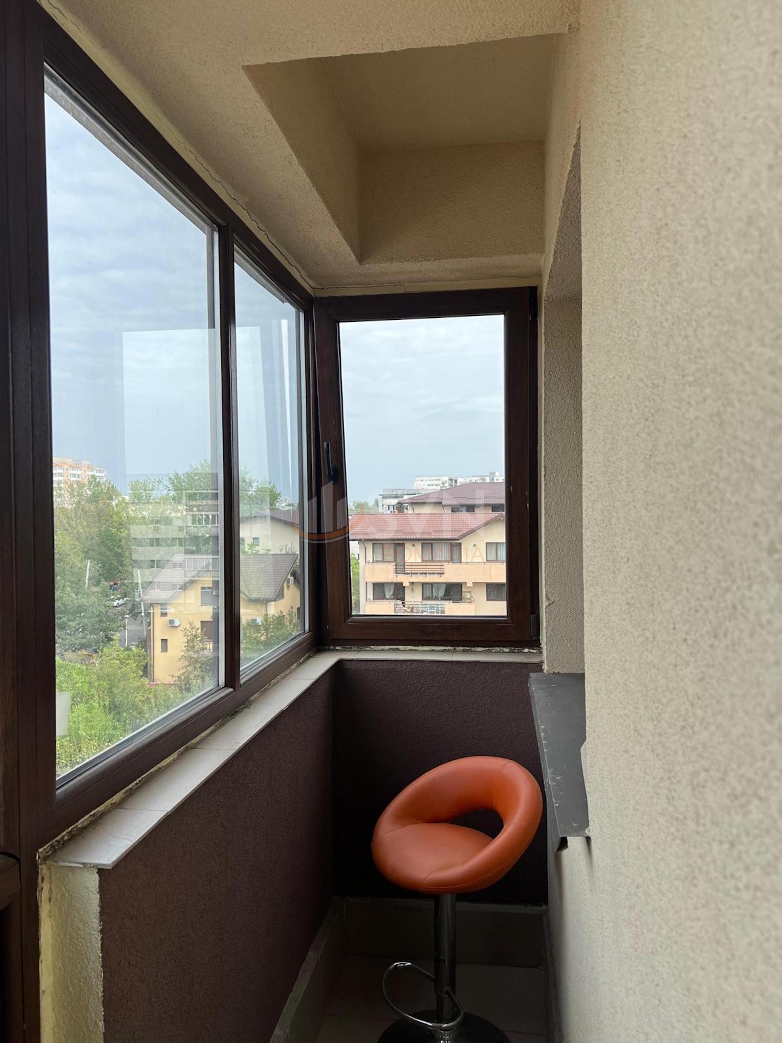 2 camere cu loc parcare exterior inclus Bucuresti/Titan