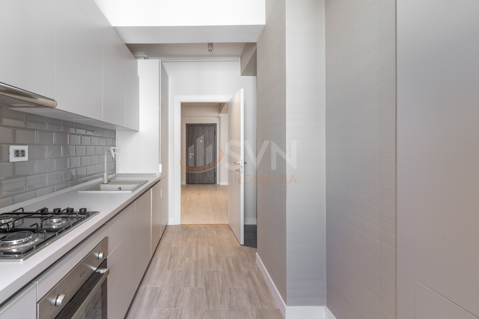 2 camere cu loc parcare exterior inclus Bucuresti/Baneasa