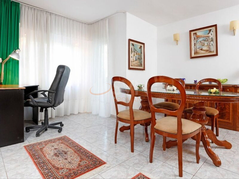 2 camere cu loc parcare exterior inclus Bucuresti/Piata Victoriei