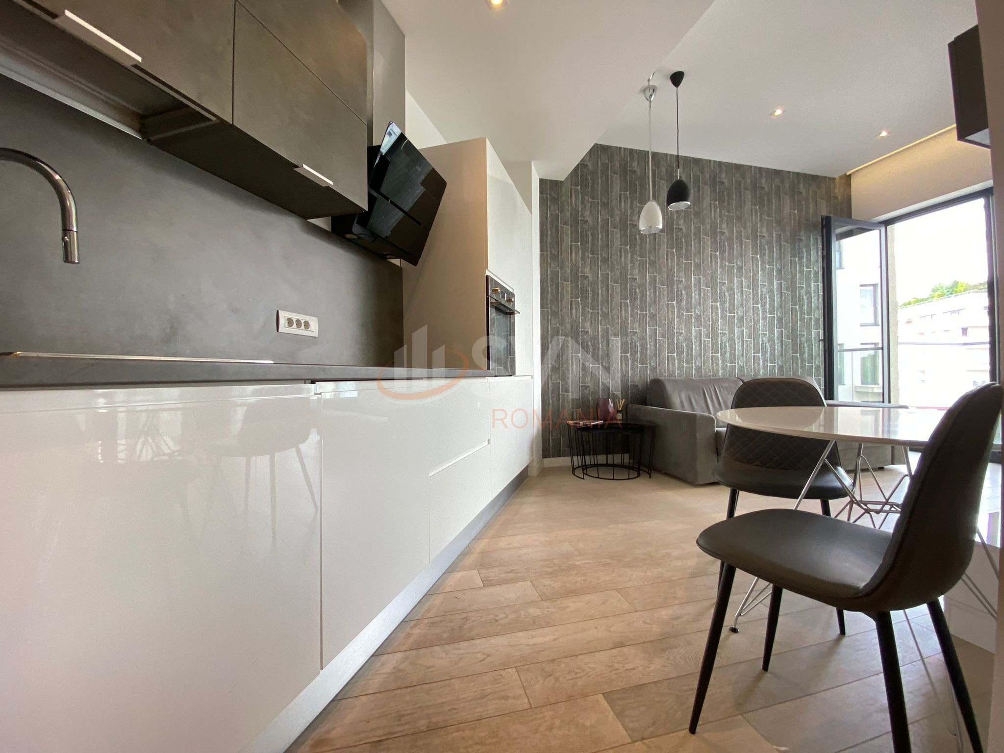 2 camere cu loc parcare subteran inclus Bucuresti/Herastrau