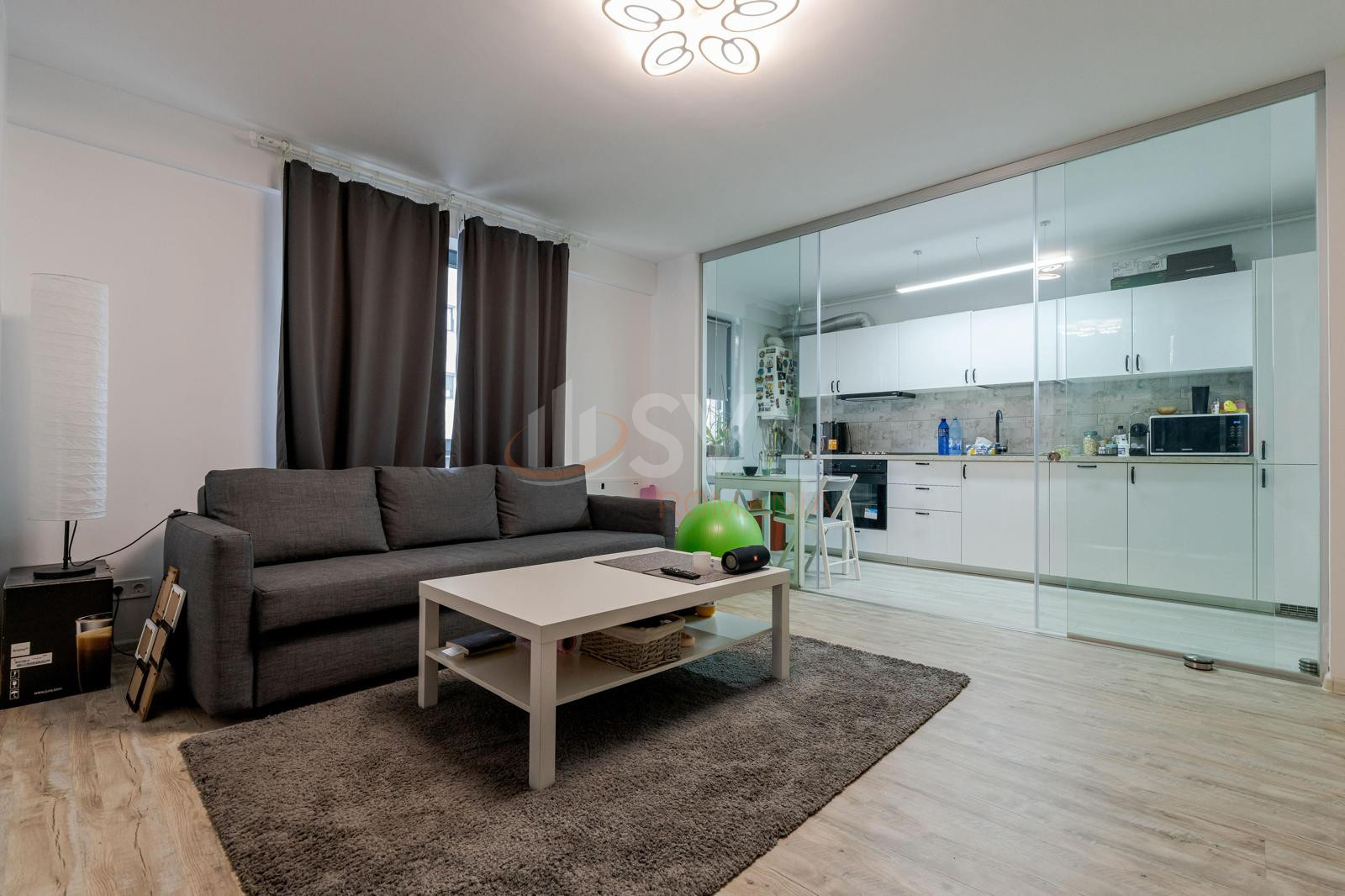 2 camere cu loc parcare subteran inclus Bucuresti/Nerva Traian