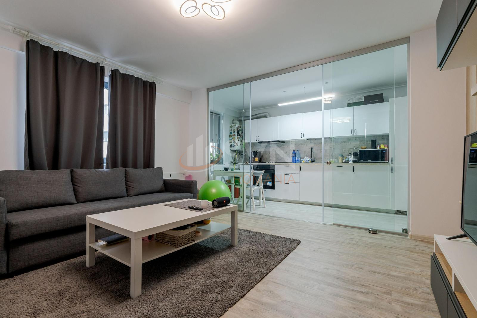 2 camere cu loc parcare subteran inclus Bucuresti/Nerva Traian